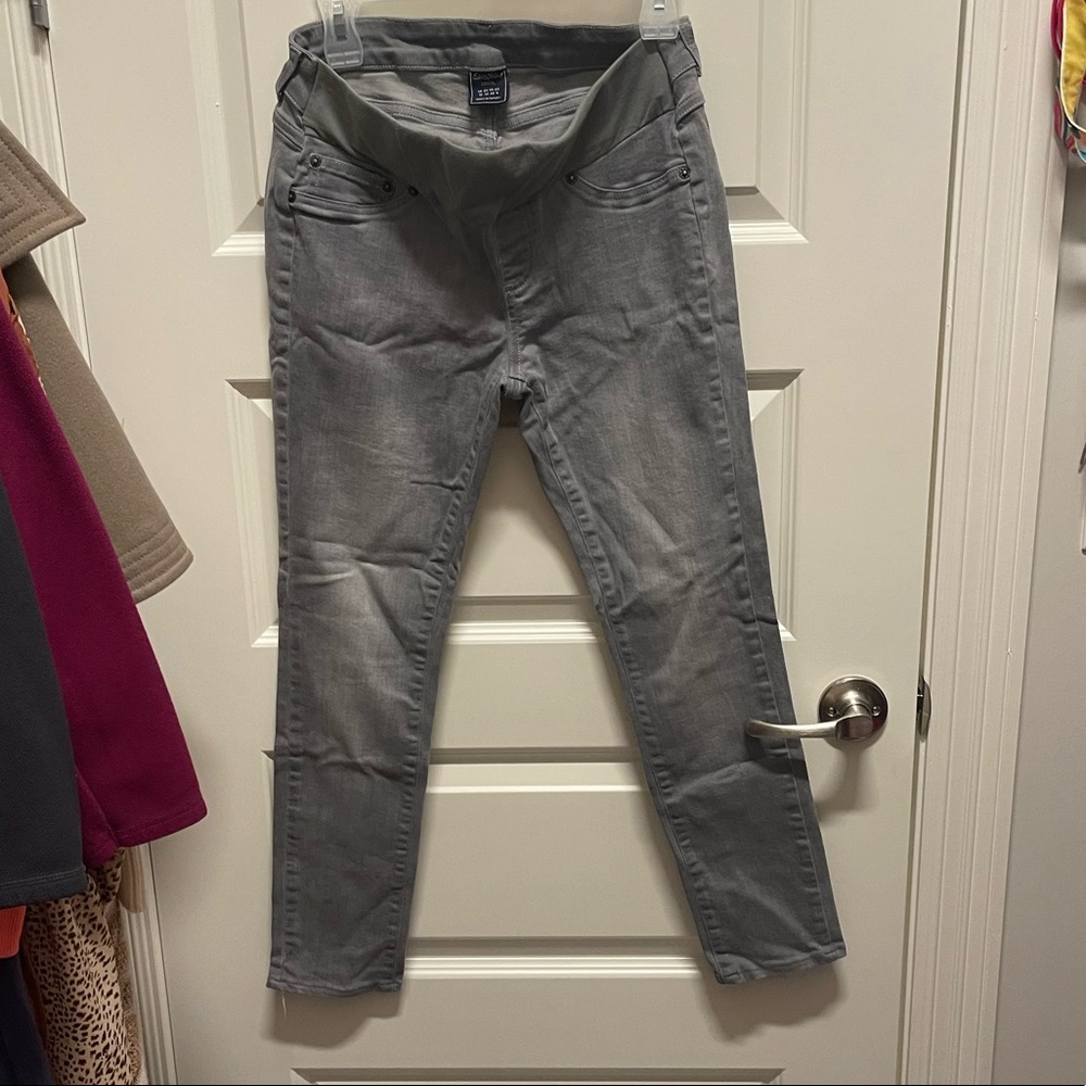 Maternity jeans sz 6